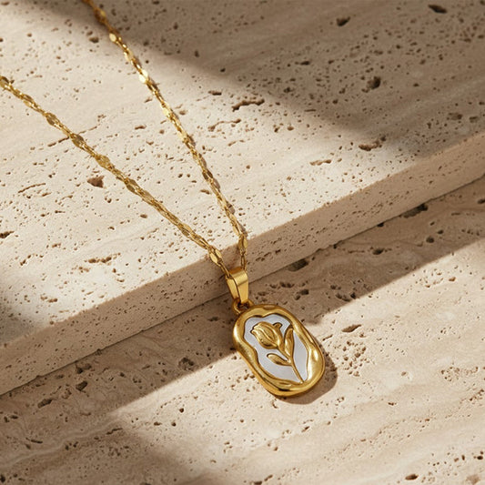 Rose Pendant Necklace